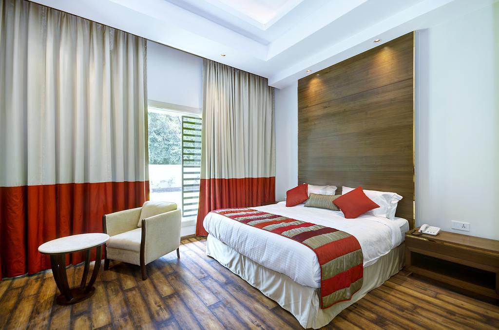 La Sagrita Hotel New Delhi Værelse billede