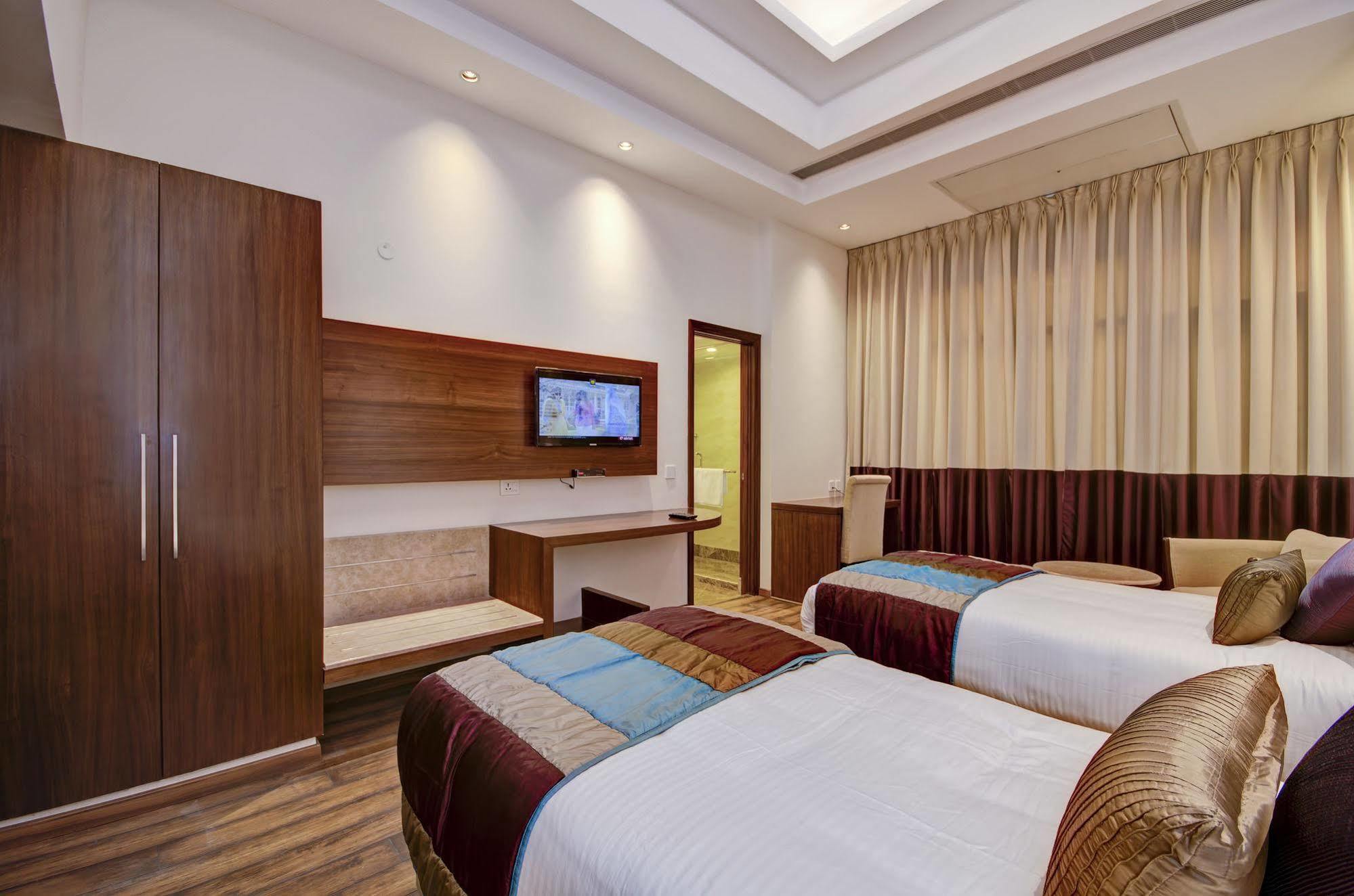 La Sagrita Hotel New Delhi Eksteriør billede